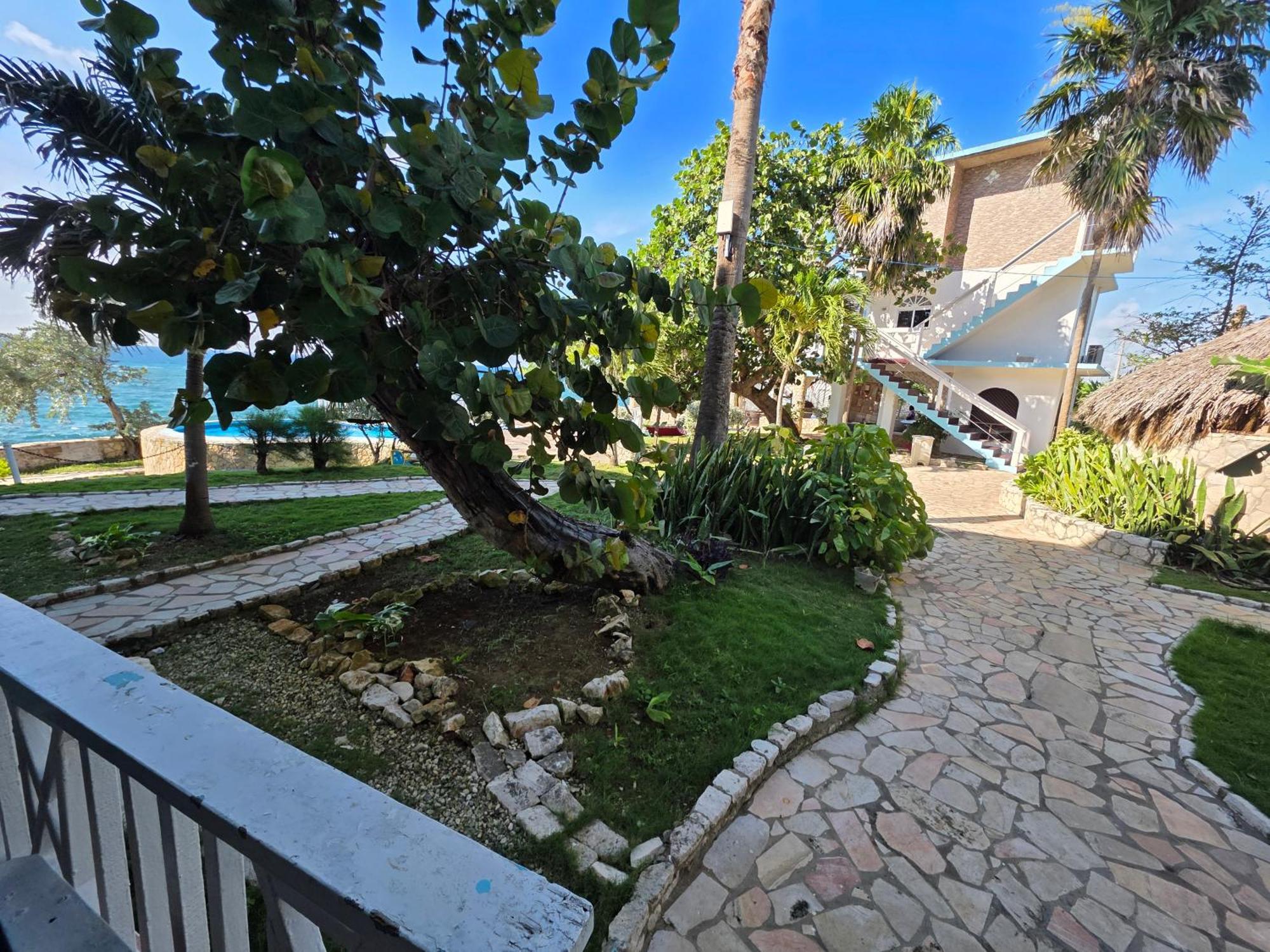 Home Sweet Home Resort Negril Exterior foto
